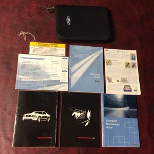 2005 FORD MUSTANG COUPE & CONVERTIBLE OWNERS MANUAL BOOKS MAINT & REF GUIDE CASE - Picture 1 of 8