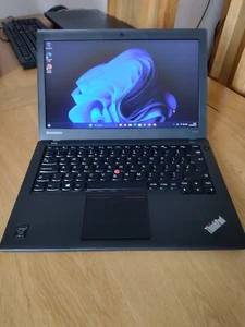 Lenovo ThinkPad X240 Laptop i5-4300U 1.9Ghz, 4GB, 120GB SSD Win 11 Pro + Charger - Picture 1 of 12