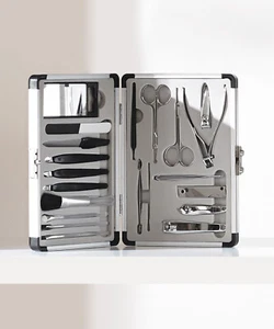 22-teiliges Maniküre Set Nagelknipser Set in silberner Metallbox UVP 29,99£ - Bild 1 von 2