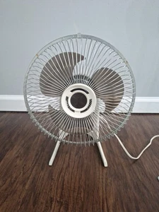 SEARS GALAXY PERSONAL 2 SPEED FAN 9-INCH AMBER ACRYLIC TRANSLUCENT BLADE USA - Picture 1 of 5