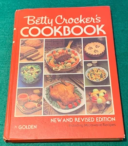 Betty Crocker's Cookbook New & Revised Inc. Microwave Recipes 1978 HC Golden - Imagen 1 de 14