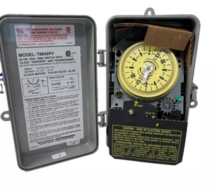 Entrada Intermatic T8845PVD8 Series 125 voltios con salida de 24 voltios interior/exterior - Imagen 1 de 1