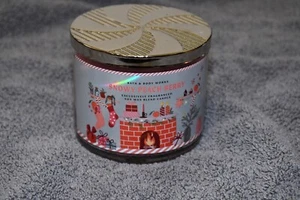 Bath & Body Works Snowy Peach Berry 14.5 oz 3 Wick Candle NEW - Picture 1 of 3