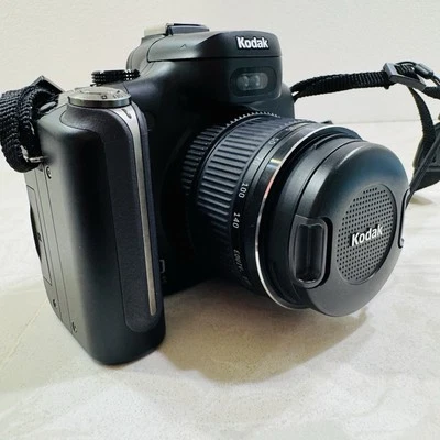 Kodak Easy Share P880 Digital Camera 8MP 5.8 Opt Zoom, Works, Parts Repair READ - Image 1 of 4