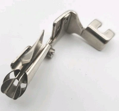 Singer Simanco Genuine 36594 Binder Foot Sewing Machine Attachment - Image 1 of 3