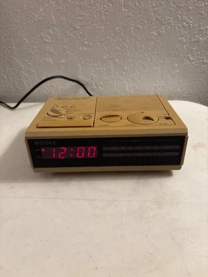 SONY ICF-C2W DREAM MACHINE ALARM CLOCK RADIO TAN TESTED & WORKS RARE OOP - Image 1 of 4