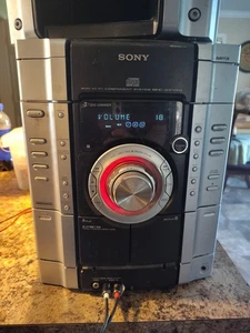 Sony MHC-GX450 HiFi Regal Stereoanlage Radio CD Kassette AUX einige Probleme - Bild 1 von 8