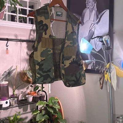 Saf-Bak Hunting Vest Camo Mesh Pockets Shell Holders Outdoor Tactical - Image 1 of 4