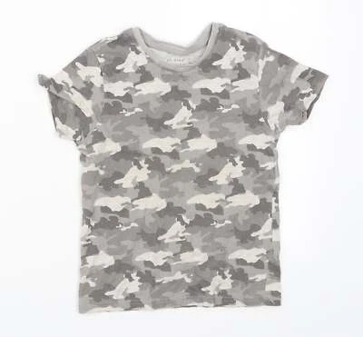 Primark Boys Grey Camouflage Cotton blend T-Shirt Size 4-5 Years Pull - Image 1 of 4