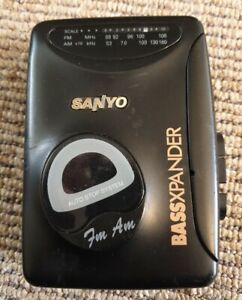 Sanyo Bassxpanda Cassette Radio Walkman tested and working. Retro