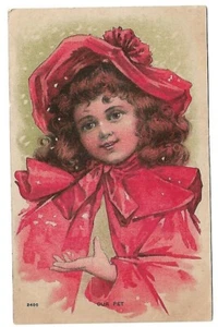 Vintage Postkarte - schönes brünettes kleines Mädchen in rotem Mantel und Hut - Bild 1 von 2