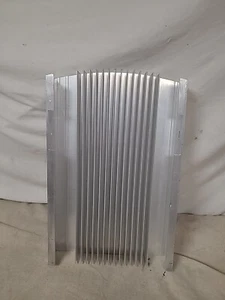 Disipador de calor grande de aluminio - 480 X 310 X 75 5 Kg aprox - Imagen 1 de 3