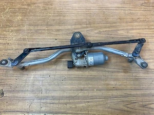 Ford Ranger PX1 3.2L Front Wiper Motor With Linkages Assembly AB39-17504-BD - Picture 1 of 7