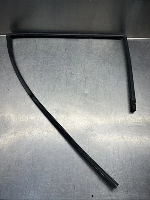 1997-2001 Jeep Cherokee XJ RH REAR Door Window Glass Run Channel OEM Foto 1 de 2