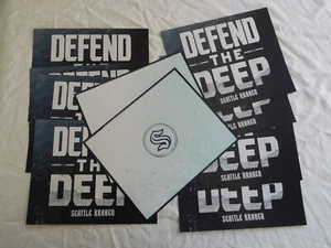 Lote de (10) carteles impresos de 2 caras Seattle Kraken Defend The Deep 9x11 - Imagen 1 de 3