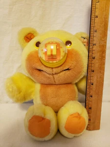 Vintage Playskool Nosy Bear gelb 10" Überraschung Jack in der Box - Bild 1 von 7