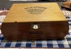 Caja de cigarros vacía Joya De Nicaragua vintage hecha a mano relleno largo importado. B26 - Imagen 1 de 8