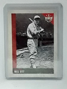 Mel Ott 2022 Diamond Kings Baseball - #105 - New York Giants - Picture 1 of 2