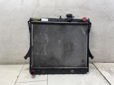 Hummer H3 2008 3,7 L radiador A/T OEM+ Foto 1 de 4