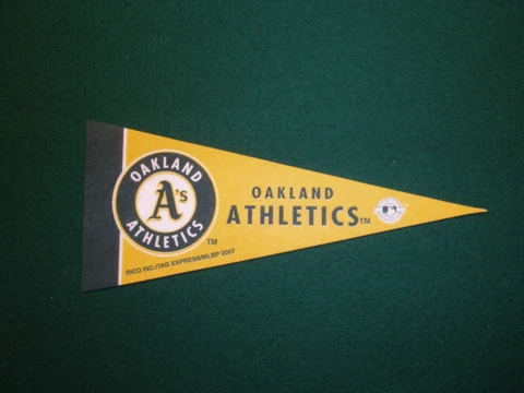 OAKLAND ATHLETICS  MLB LICENSED MINI PENNANT, NEW Cover