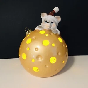 Topo sul Formaggio Decorazione Natalizia Luce Candela Senza Fiamma Cambia Colori Kitsch - Foto 1 di 12