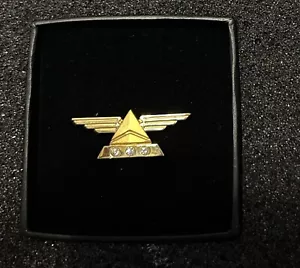 Delta Airlines 45 Year Pin / 3 Diamond Set In 14k Gold / RARE - Picture 1 of 11