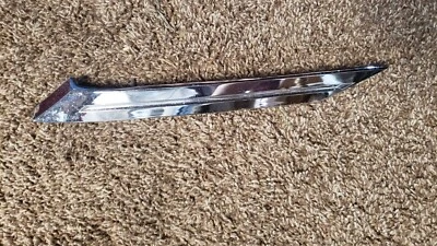 Plymouth Belvedere 1966-1967 techo derecho moldura inferior 2574472 66-67 Foto 1 de 3