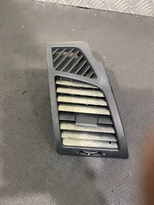 2008 BMW 1 SERIES DRIVER SIDE AIRVENTS 7059188-12 #9 - image 1 of 3