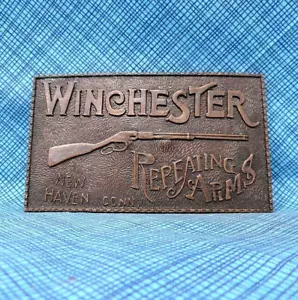 Winchester Repeating Arms Promo Belt Buckle Hunter Rifle Vtg 70s Hong Kong .A69 - Picture 1 of 7