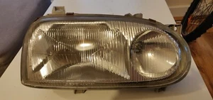 084411115 headlight volkswagen golf 3 right hand side used in v. good condition - Picture 1 of 3