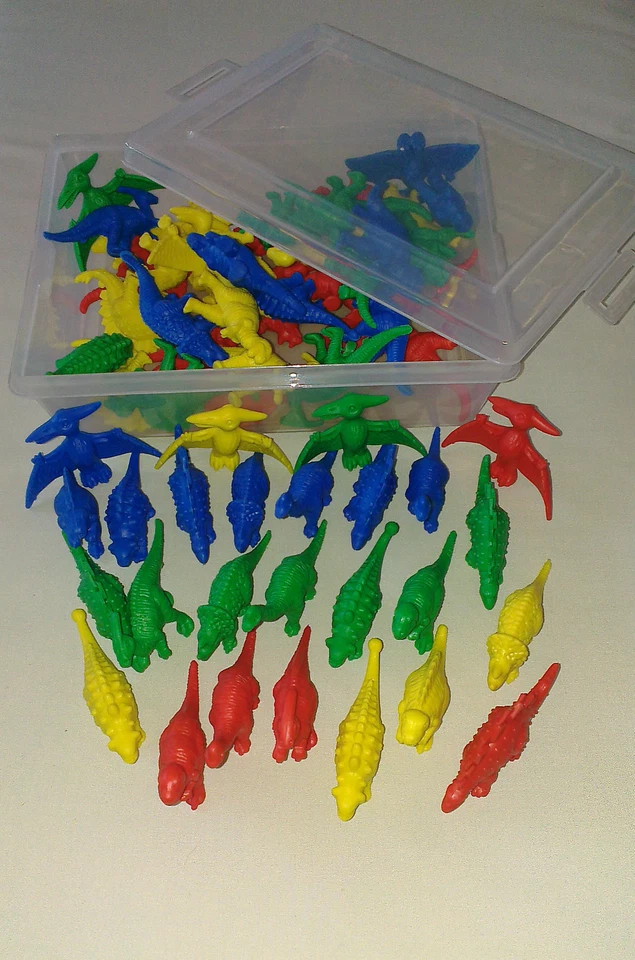 OUTSTANDING OUTCOMES LIMITED Conteggio dei dinosauri (nuova vasca da 64 dinosauri)