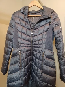 NWOT Bernardo Navy Women’s Puffer Jacket With Hoodie Size Medium - Picture 1 of 9