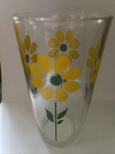 Vintage Hazel Atlas Pint Sour Cream Glass Yellow And Green Daisy's - Picture 1 of 3