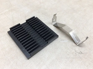 Disipador de calor y soporte para tarjeta Intel Can CPU-D33745 - Imagen 1 de 6