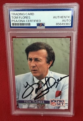 TOM FLORES 1992 Pro Set Coach Seattle Seahawks Signed Card PSA/DNA 85649387 - Image 1 of 2