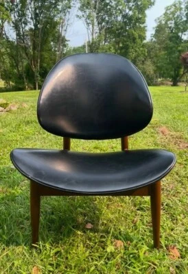 (4) Kodawood Mid Century Modern Clam Shell Side Chairs - Image 1 of 4