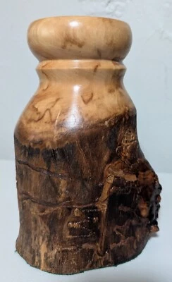 Candelabro vintage de madera burl girado a mano cono/pilar fondo de fieltro verde Foto 1 de 4