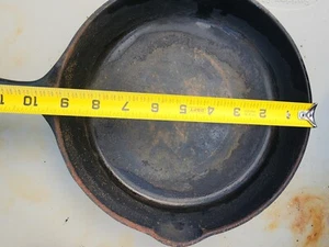 Vintage #7  754 Cast Iron Skillet Ready to Use PreOwned  - Picture 1 of 6