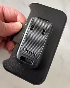 OtterBox iPhone 4/4S Defender Belt Clip/Holster - Black - Picture 1 of 6