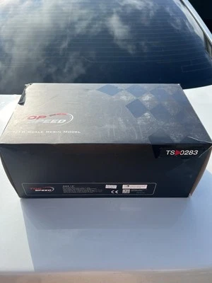 Modelo de resina Corvette Stingray C8 velocidad máxima escala 1/18  Foto 1 de 3