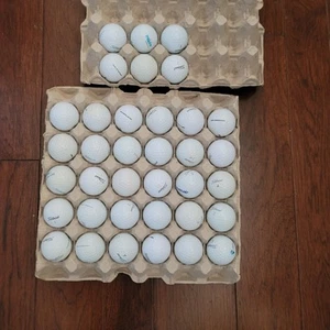 36 Titleist Used Golf Balls - Picture 1 of 1