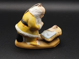Vintage THE KNEELING SANTA by Roman BABY JESUS CHRISTMAS 1985 Ornament READ - Picture 1 of 12