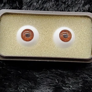 Ojos de muñeca de vidrio de 14 mm marrón con caja vintage - Imagen 1 de 3