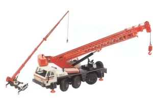 MINT condition RARE 1:50 JOAL PPM 530 ATT MOBILE CRANE (WHITE/RED) - Picture 1 of 9