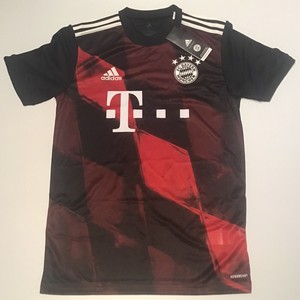 Las mejores ofertas en Bayern Munich Club Internacional Negro Ropa de  aficionados y recuerdos de Fútbol | eBay