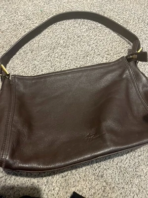 Bolso de hombro Stone Mountain marrón oscuro de cuero genuino Foto 1 de 4