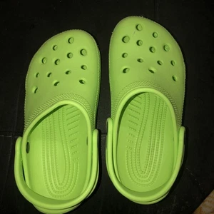 Crocs Kids Unisex Classic Clogs Mint Green - Size J1 - Picture 1 of 5