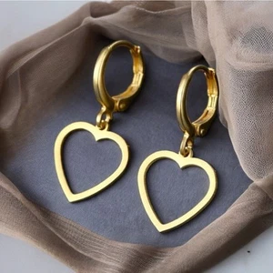 NEW 18K yellow gold plated hoop heart drop earrings jewelry B29A - Picture 1 of 3