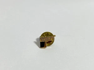 Prendedor de metal Fleetguard Company insignia de camión vintage logotipo coleccionable - Imagen 1 de 4