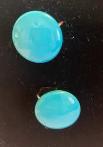 Cluster Teal blue round Clip On Earrings - Picture 1 of 2